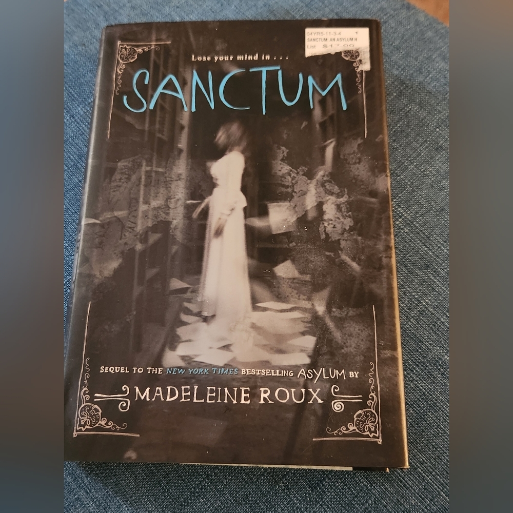 Hardback Sanctum by Madeline Roux Book